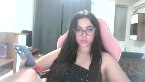 prettyjulliette online show from 05.26.26