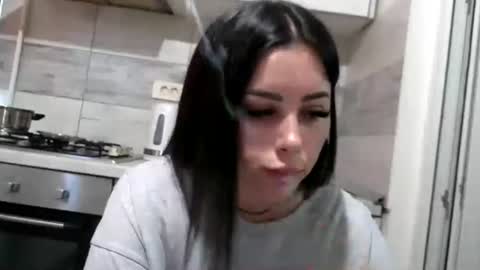 prettyjulliette online show from 07.02.26