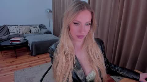 Eva online show from 05.18.26