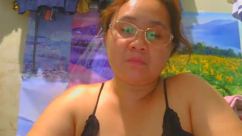 Snapshot of prettynhing chatting on 06.18.26 Nhing online show from 06.18.26