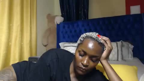 Snapshot of prettyquee chatting on 03.04.26 sasha online show from 03.04.26