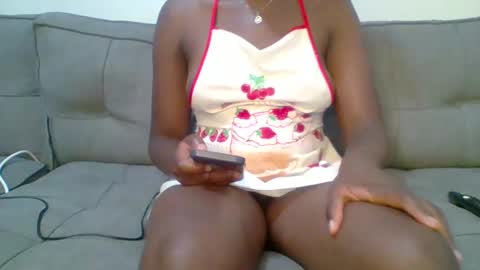 pretty queen online show from 01.11.25