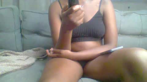 pretty queen online show from 02.20.25