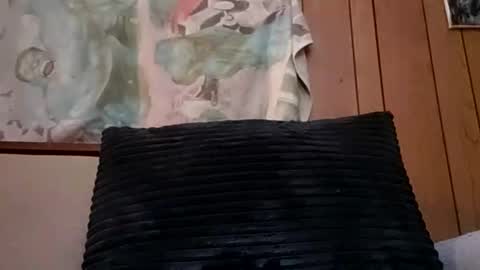 prettysolidd7 online show from 02.12.25