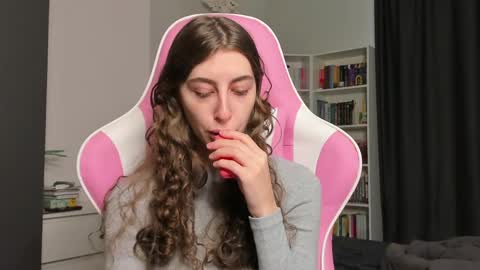 Sophie  next stream will be at Monday  i will wait you guys  online show from 06.01.26