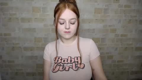 Snapshot of prettyvalerii_ chatting on 02.14.25 Valeri online show from 02.14.25