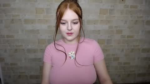 Snapshot of prettyvalerii_ chatting on 03.08.25 Valeri online show from 03.08.25