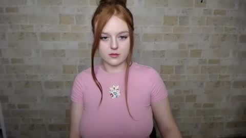 Snapshot of prettyvalerii_ chatting on 03.09.25 Valeri online show from 03.09.25