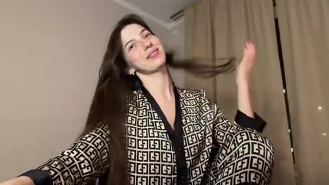 prettyyy_angel online show from 04.28.26
