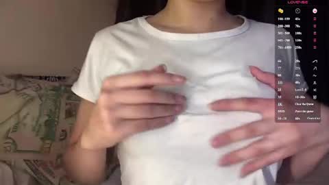 Snapshot of pricillahoinacki chatting on 06.17.26 Amelia online show from 06.17.26