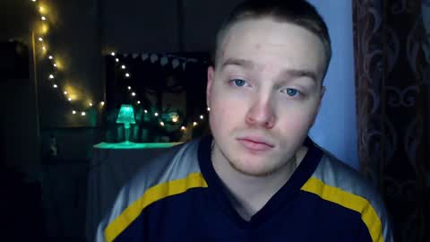 Snapshot of princ4real chatting on 01.21.25 prince online show from 01.21.25