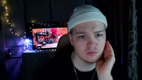 Snapshot of princ4real chatting on 02.11.25 prince online show from 02.11.25