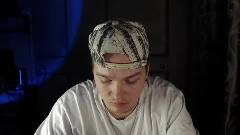 Snapshot of princ4real chatting on 03.11.25 prince online show from 03.11.25