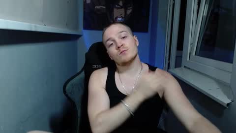 Snapshot of princ4real chatting on 09.15.25 prince online show from 09.15.25