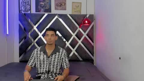 prince_arthur77 online show from 02.04.25