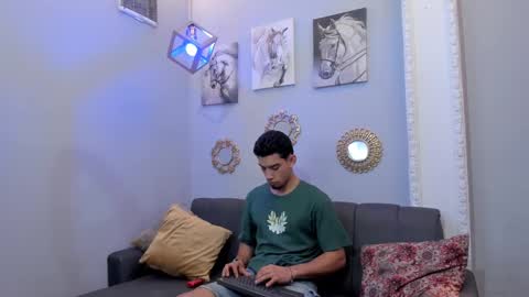 prince_arthur77 online show from 02.13.25