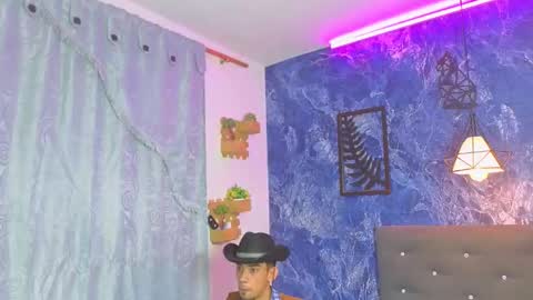 Snapshot of prince_arthur77 chatting on 03.04.26 prince_arthur77 online show from 03.04.26