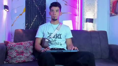 prince_arthur77 online show from 07.05.26