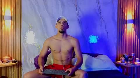 prince_arthur77 online show from 07.25.26