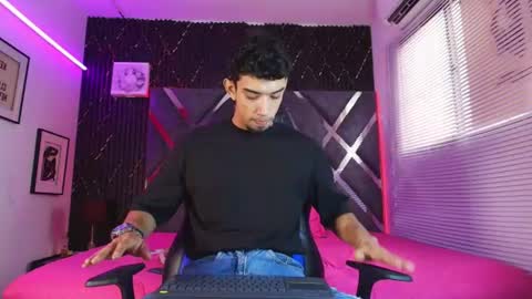 prince_arthur77 online show from 07.28.26