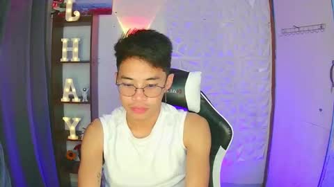 Snapshot of prince_harrison chatting on 10.21.25 prince_harrison online show from 10.21.25