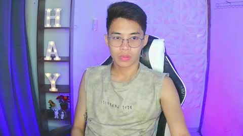 Snapshot of prince_harrison chatting on 10.24.25 prince_harrison online show from 10.24.25