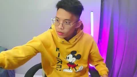 Snapshot of prince_harrison chatting on 02.18.26 prince_harrison online show from 02.18.26