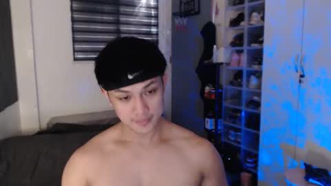 Snapshot of princeadrianx chatting on 03.16.26 Prince Adrian online show from 03.16.26