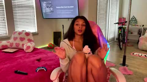 Snapshot of princess_cece chatting on 11.21.25 Cece NEXT LIVESTREAM -- DEC. 4th 7 PM CST online show from 11.21.25