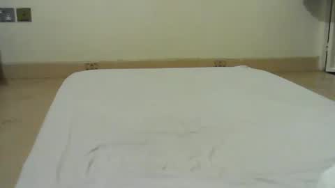 Snapshot of princess_cutie chatting on 03.01.25 princess online show from 03.01.25