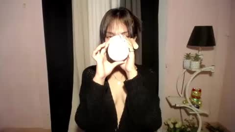 Snapshot of princess_luxe chatting on 05.06.26 Cutie Princess online show from 05.06.26