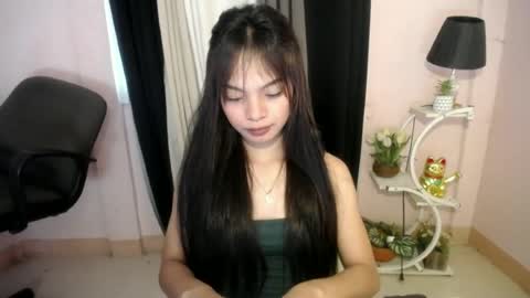 Snapshot of princess_luxe chatting on 06.12.26 Cutie Princess online show from 06.12.26