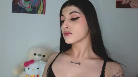 Snapshot of princess_ofyourdreams chatting on 03.09.26 Sophie online show from 03.09.26