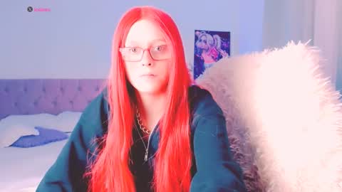 Snapshot of princess_peaach chatting on 09.22.25 ArianaJoliiee online show from 09.22.25