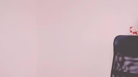 Snapshot of princess_peaach chatting on 11.30.25 ArianaJoliiee online show from 11.30.25