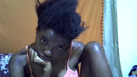 Snapshot of princess_scovia chatting on 07.25.26 princess_scovia online show from 07.25.26