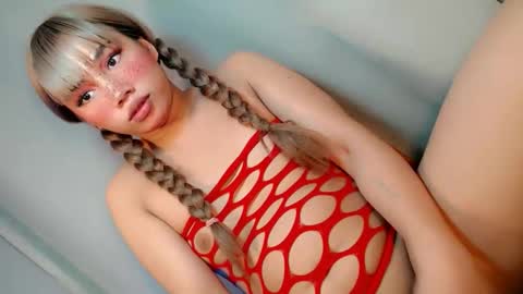 STELLA MAE online show from 04.22.26