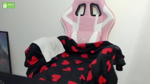 Snapshot of princesse_katey chatting on 02.06.25 miss me check out my YT   online show from 02.06.25