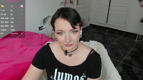 Snapshot of princessfoxyx chatting on 12.02.24 Princess Foxy online show from 12.02.24
