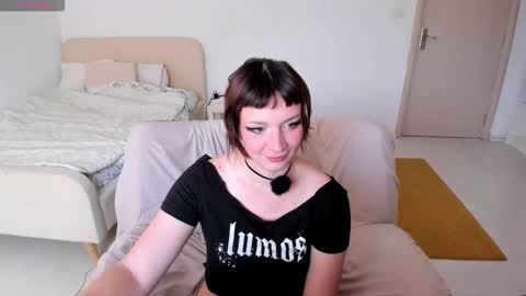 Snapshot of princessfoxyx chatting on 09.28.25 Princess Foxy online show from 09.28.25