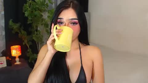 Snapshot of princesshugecumontop chatting on 12.01.24 PrincessDONT FORGET TO FOLLOW ME online show from 12.01.24