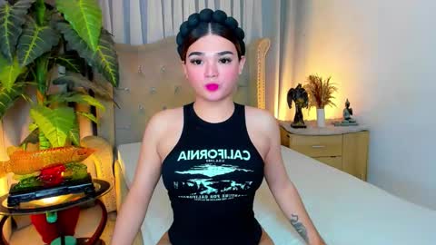 Snapshot of princesshugecumontop chatting on 11.21.25 PrincessDONT FORGET TO FOLLOW ME online show from 11.21.25