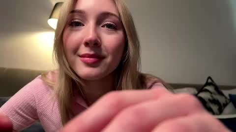 Snapshot of princessmood chatting on 04.21.26 Kate online show from 04.21.26
