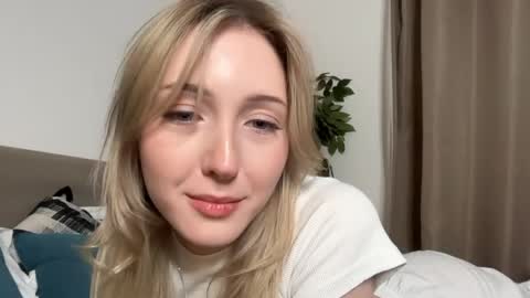 Snapshot of princessmood chatting on 04.24.26 Kate online show from 04.24.26