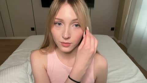 Snapshot of princessmood chatting on 05.28.26 Kate online show from 05.28.26