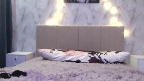 Snapshot of princessshy___ chatting on 12.19.24 18 y.o online show from 12.19.24