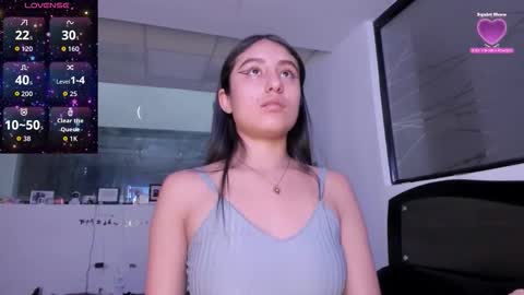 Snapshot of princesstina06 chatting on 10.28.25 Valentina online show from 10.28.25