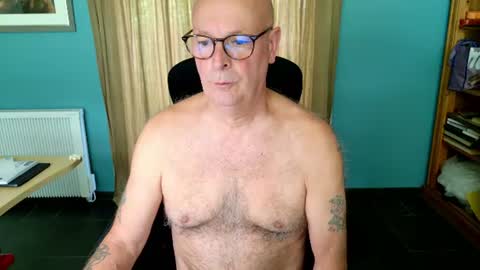 Snapshot of prinsofdarkness chatting on 06.18.26 Prince of Darkness online show from 06.18.26