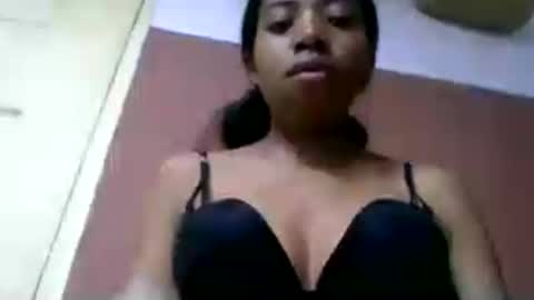 Snapshot of prisca880319 chatting on 07.17.26 prisca880319 online show from 07.17.26