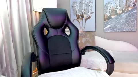 Priya Rose online show from 01.16.25